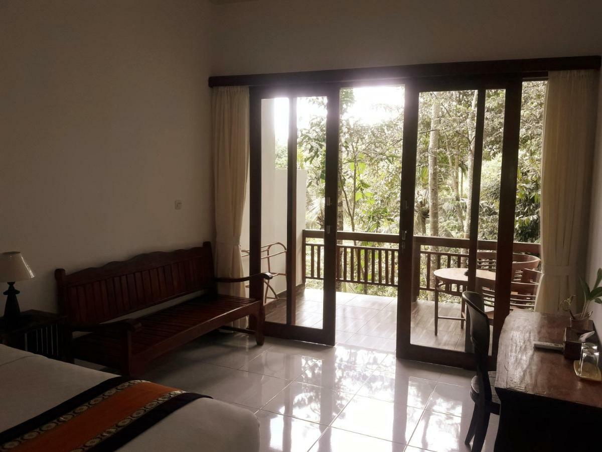 River Side House Guest house